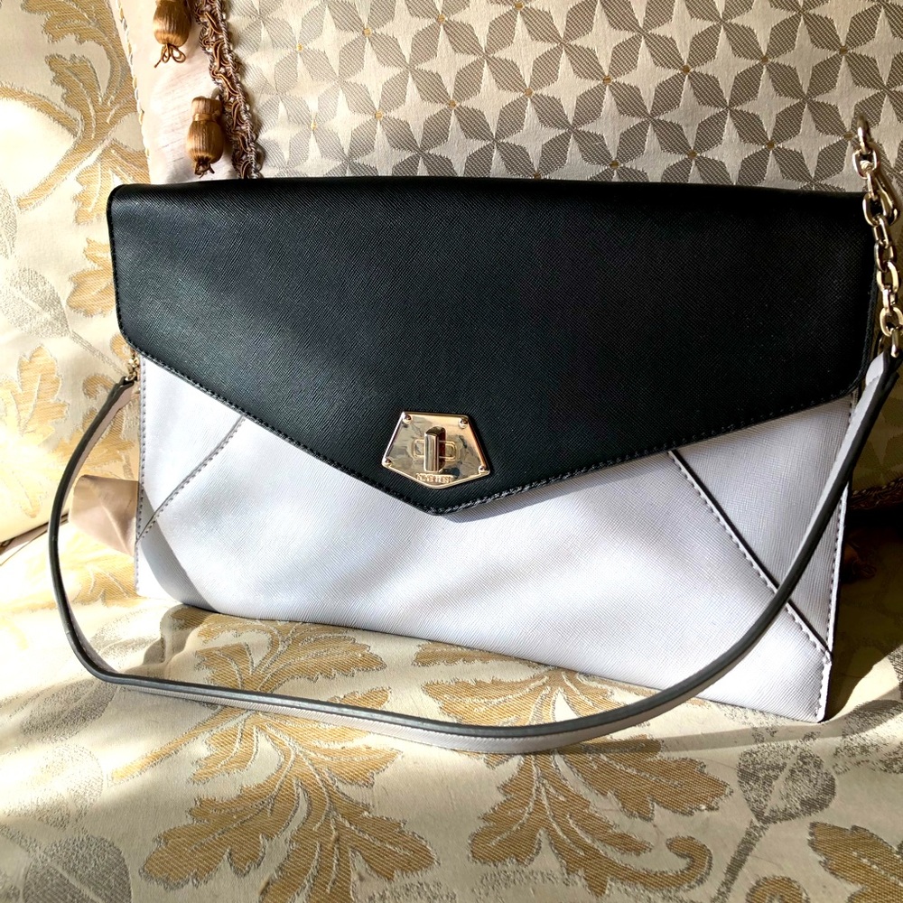 NWOT Nine West Black and Gray Large Clutch